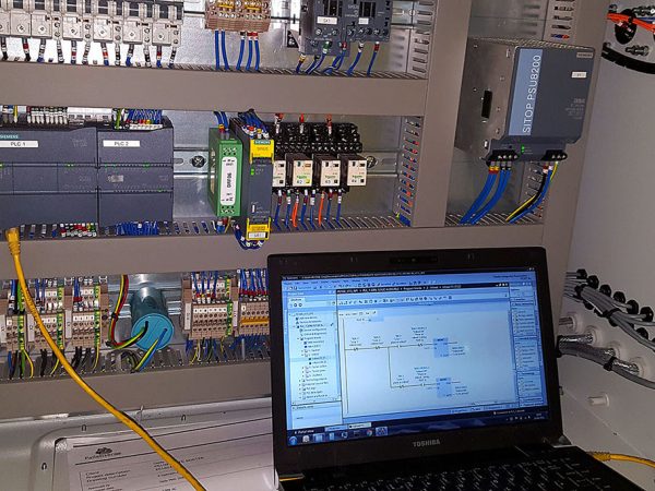 Lập-trình-sửa-chữa-PLC-màn-hình-HMI-Biến-tần